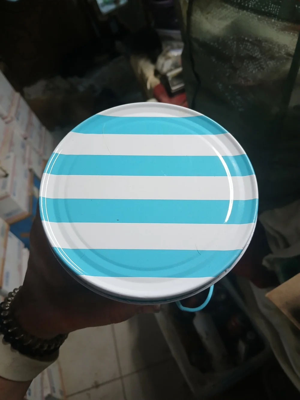 Everyday Living 18 Oz Citronella Bucket Candle Light Blue And White